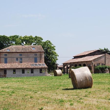 Tenuta Rivalazzo Vendégház Noceto Kültér fotó